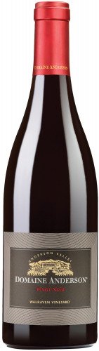 Bottle Shot for {materiallist:brand_name} Walraven Pinot Noir {materiallist:vintage}
